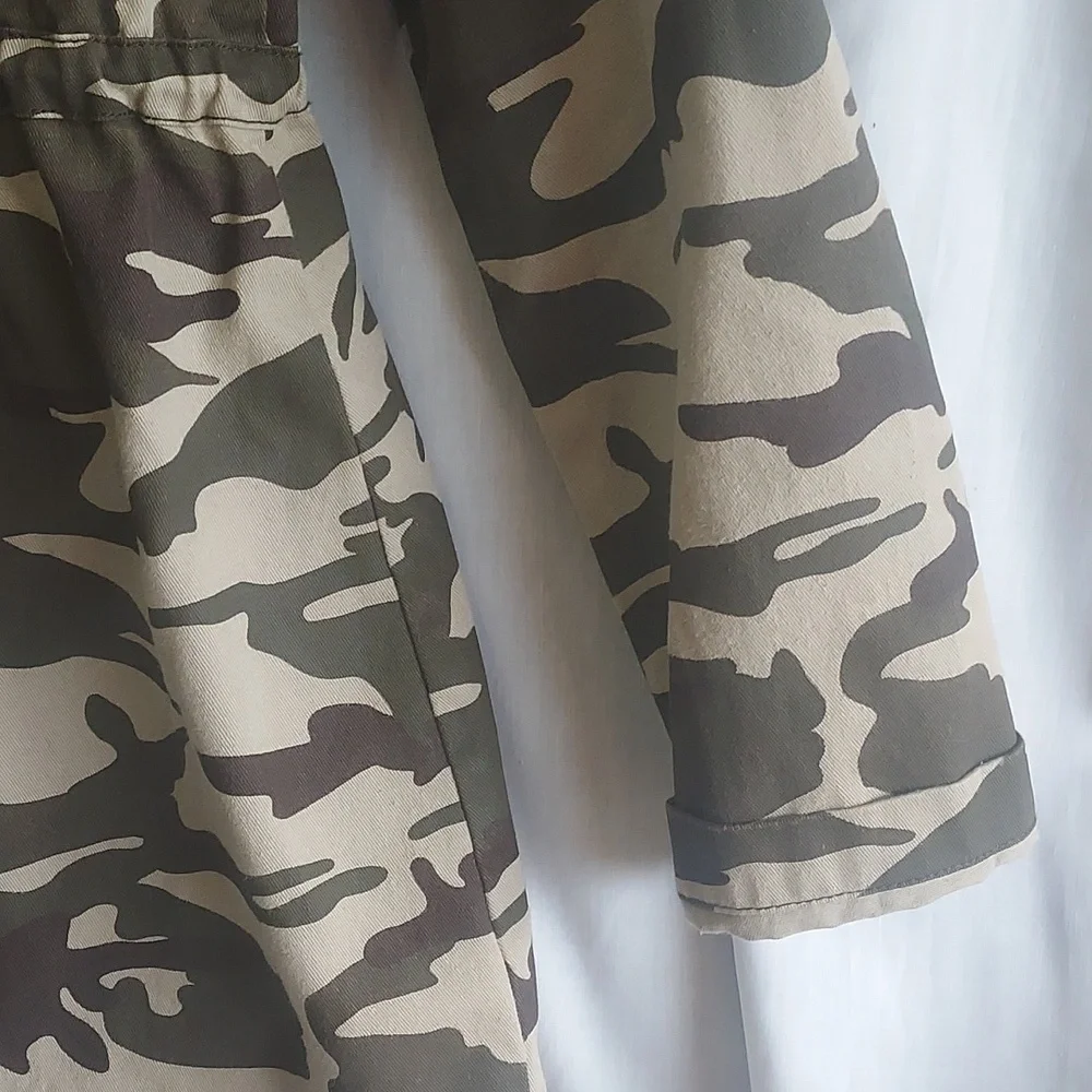 True Religion Womens Olive Camo Military Jacket Size Medium‎